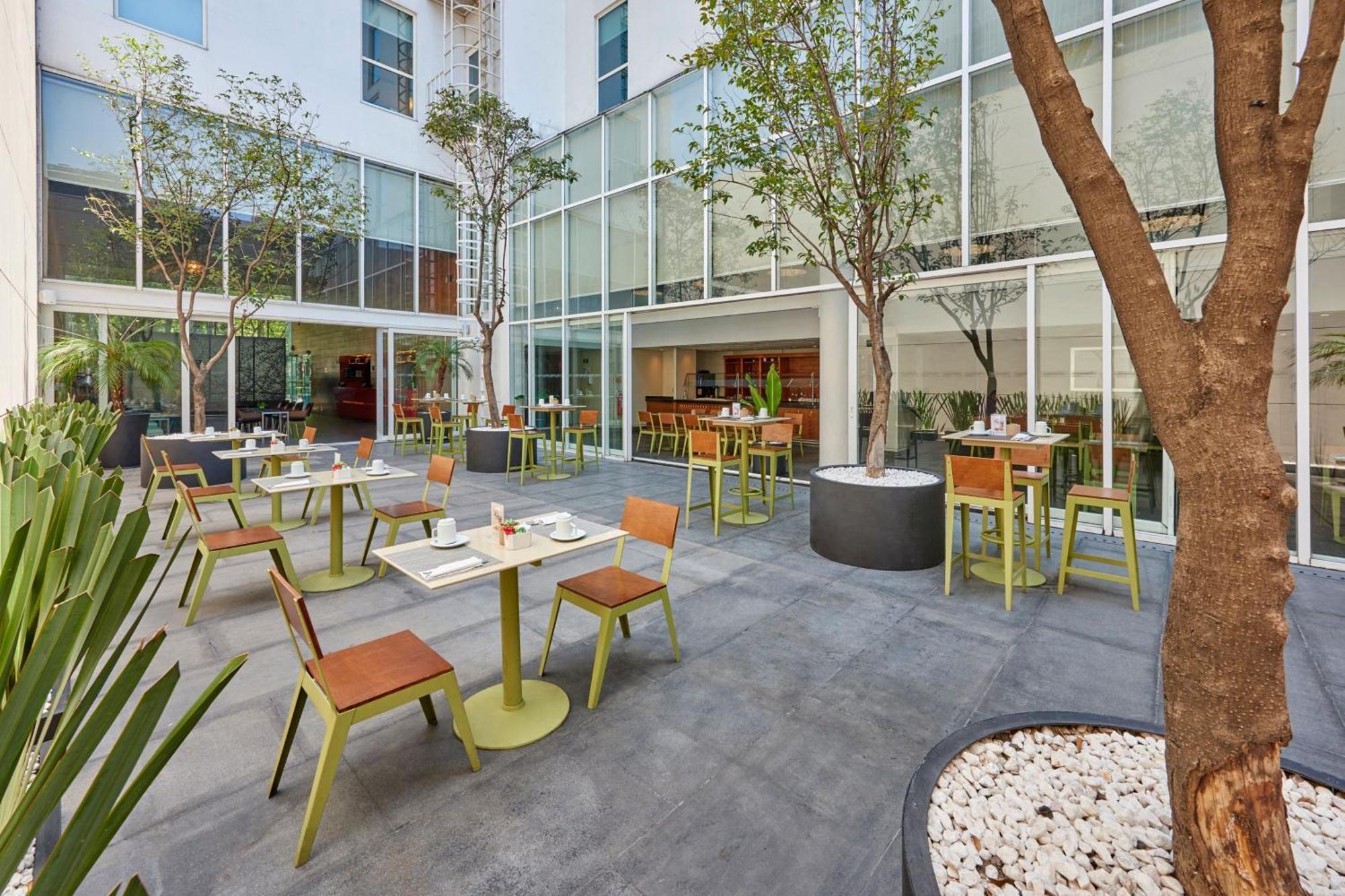 City Express Plus By Marriott Ciudad De Mexico Reforma El Angel Exterior photo